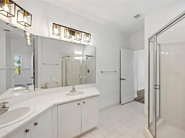 16449 SW 84th Pl — Photo 53
