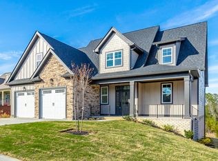 586 Lakeshore Cove Dr #17, Fort Oglethorpe, GA 30742