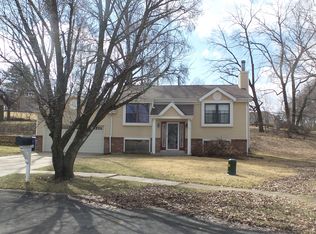 1630 Estes Dr, Florissant, MO 63031