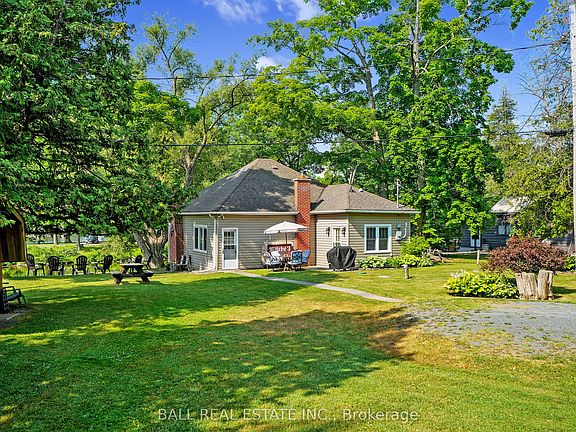 3rd image of 74 Lucky Strike Rd