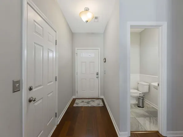 2536 Asher View Ct, Raleigh, NC 27606