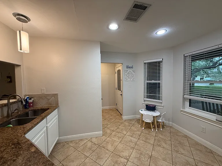 14800 Foy Dr — Photo 31