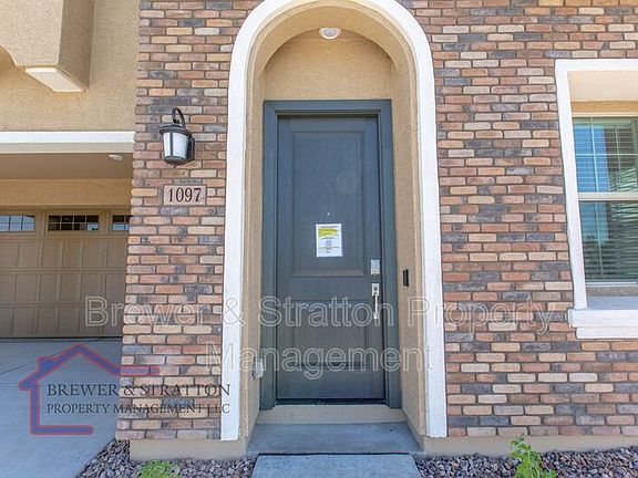 5th image of 1097 E Chapman Dr