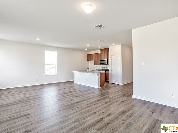 4th image of 514 Deer Crest Flds