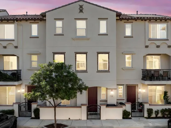 170 Sawbuck St, Camarillo, CA 93010