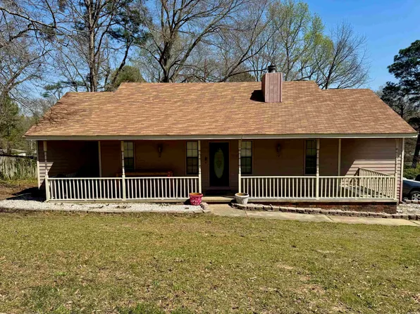 1918 Doris Dr, Benton, AR 72015