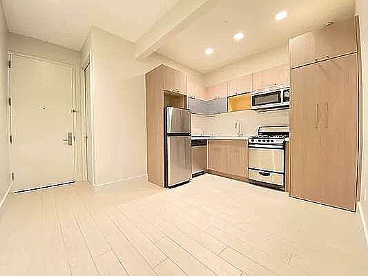 1st image of 272 W 139th St #A4