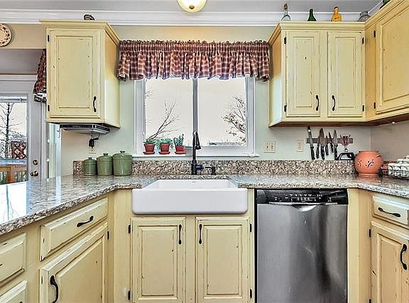 4th image of 529 Nantucket Springs Dr