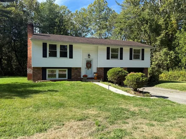 108 Logan Street, Bethany, WV 26032