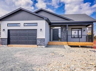 106 Sgt Donald Lucas Dr, Paradise, NL A1L0W7