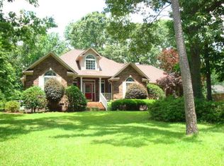 24 Ridge Lake Dr, Manning, SC 29102