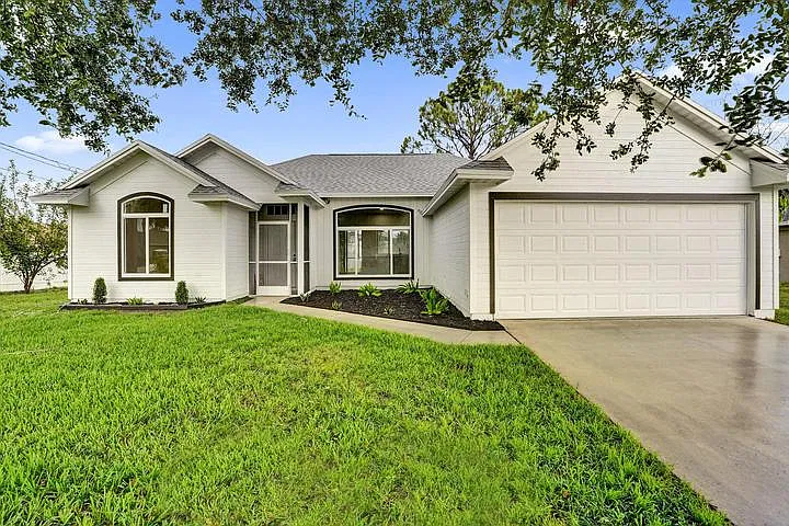 1237 SW Edinburgh Dr