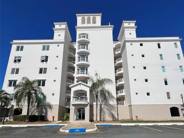 Olivine 443, Vega Alta, PR 00692