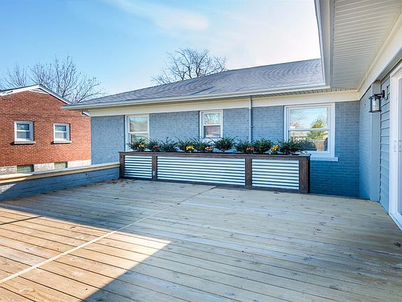 5th image of 177 Saint Margaret Dr