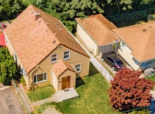 10615 12th Ave SW, Seattle, WA 98146