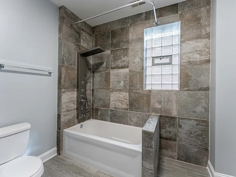 555 N Lawler Ave #1 — Photo 13