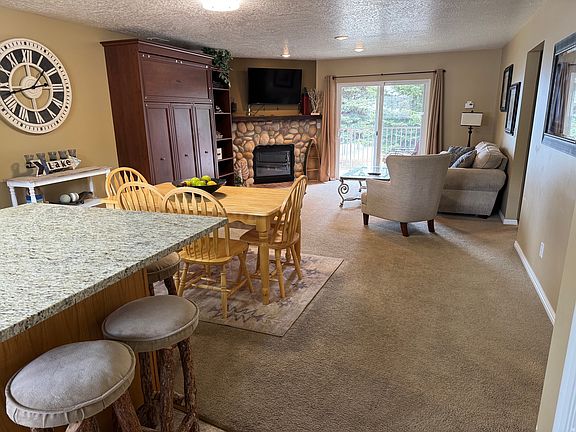 5th image of 815 N Harbor Dr #201