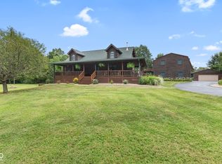 6065 Crooked Creek East Dr, Martinsville, IN 46151