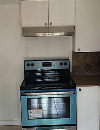 3rd image of 1410 NW 194th St