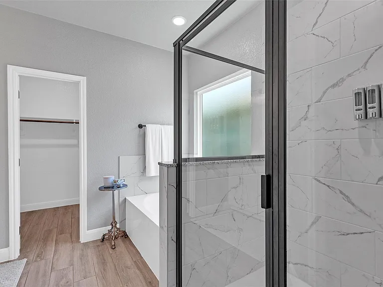 8508 Glade Dr — Photo 9
