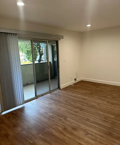 San Bonito Apts — Photo 11