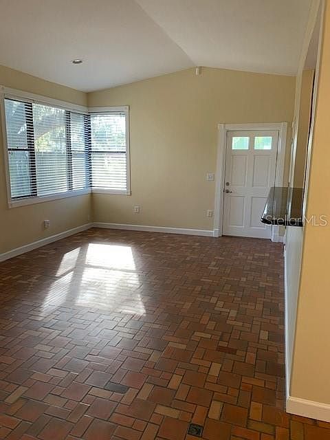 1st image of 723 Ellwood Ave