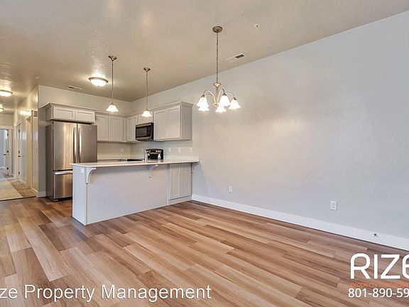 4th image of 14653 S Astin Ln #T204