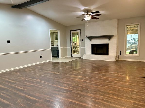121 Main St, Caledonia, MS 39740