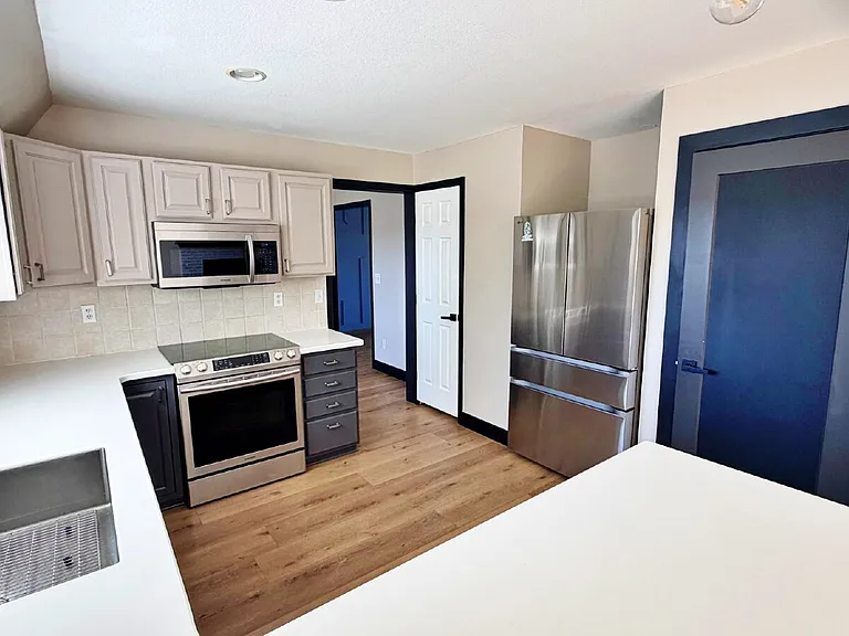 6764 Hillridge Pl — Photo 10