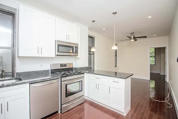 Rented by New Amsterdam Realty Group | media 9