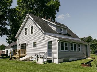 16 Church St, Winterport, ME 04496