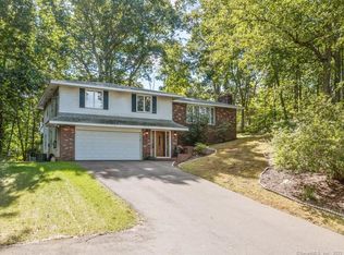 9 Damascus Rd, Branford, CT 06405