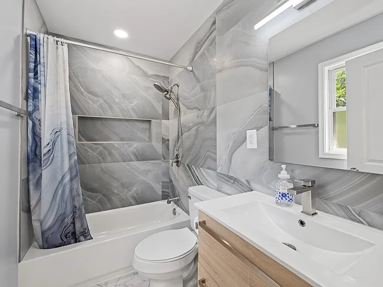 3717 Seven Mile Ln — Photo 27