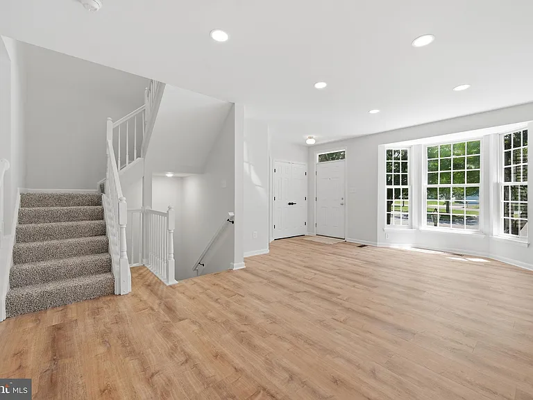 8972 Benchmark Ln — Photo 9