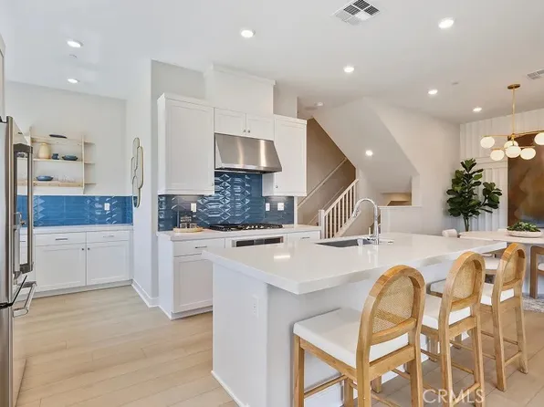 955 Walnut Ter, Montebello, CA 90640
