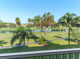 3970 Oaks Clubhouse Dr APT 303, Pompano Beach, FL 33069