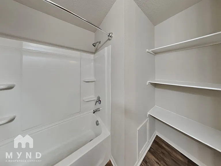 307 Westwood Dr — Photo 11