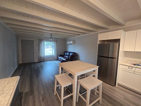 5th image of 9100 Lexington Ave NE