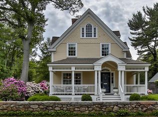 98 Pine St, Manchester, MA 01944