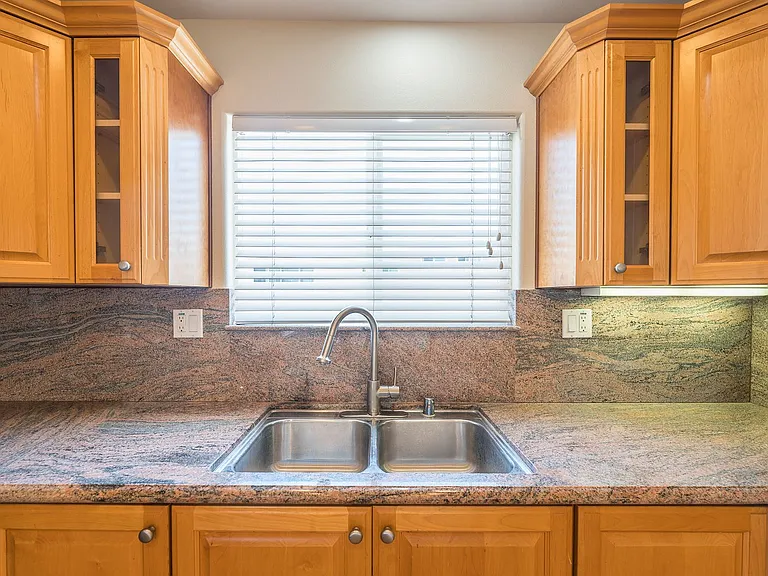 2213 Carnegie Ln #C — Photo 18