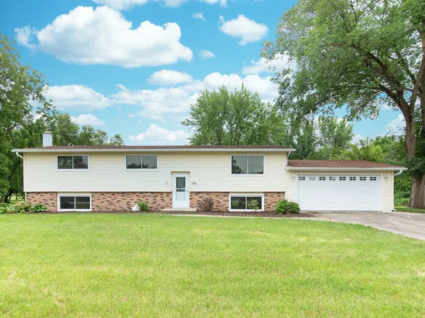 12793 Black Rd, Morrison, IL 61270