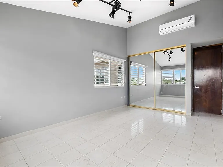 606 Calle 1 — Photo 18