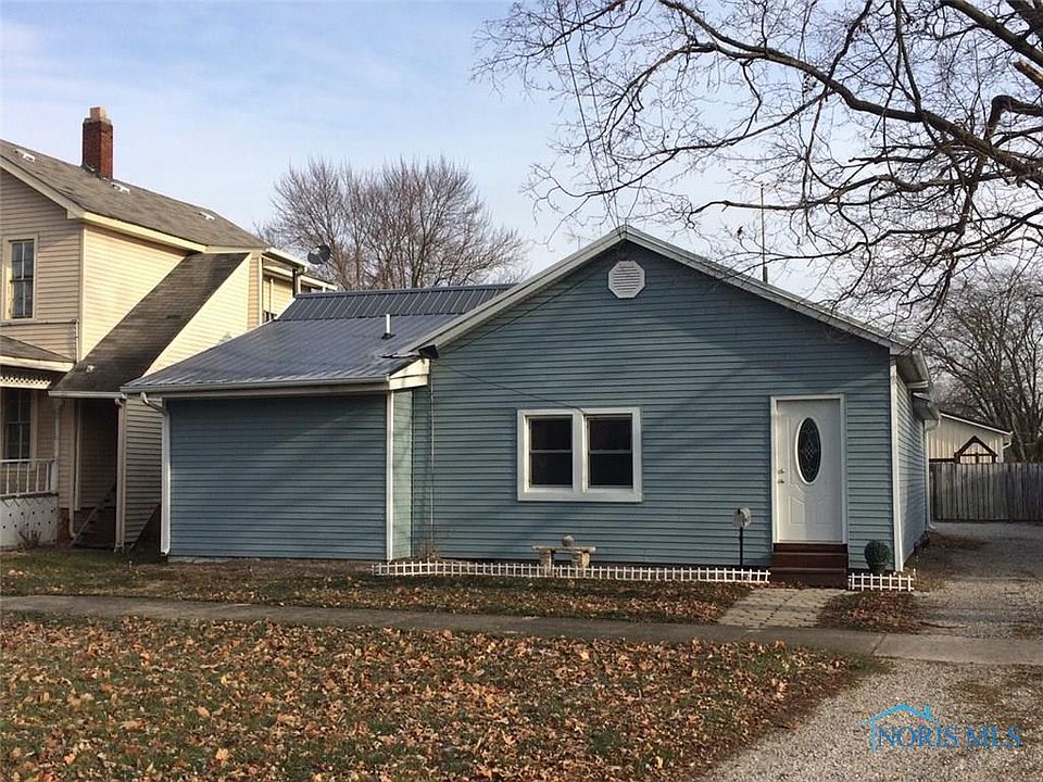 1st image of 203 S Main St