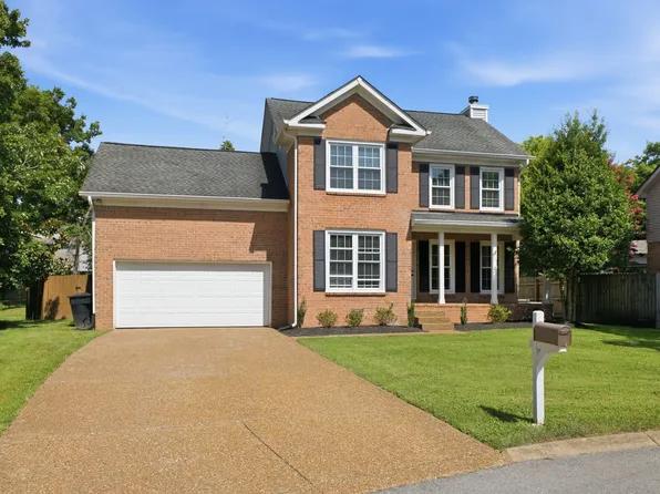 632 Independence Dr E, Franklin, TN 37067