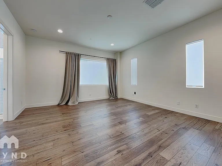 6807 E Orion Dr — Photo 8