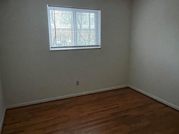 5th image of 3088 Dorris Ave APT A