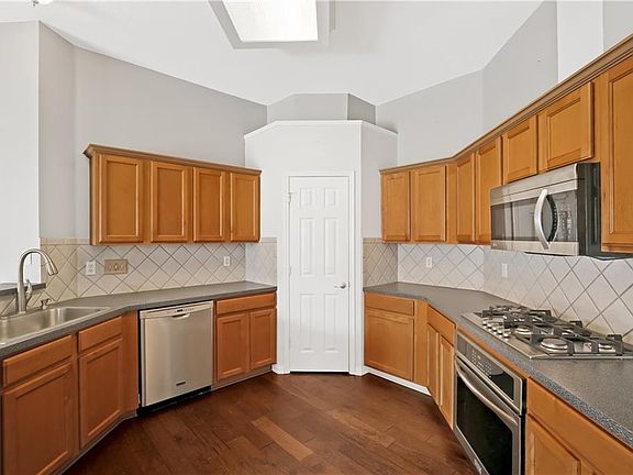 2nd image of 7900 Stansfield Dr