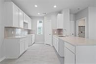 5th image of 2638 Finley Ln