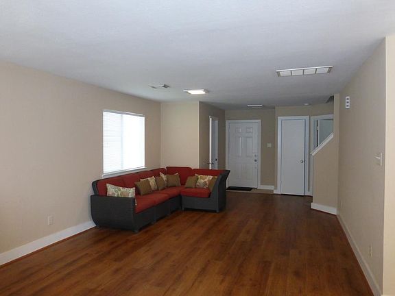 2nd image of 19507 Green Chase Ln