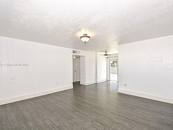 5th image of 14320 NE 18th Ave #1